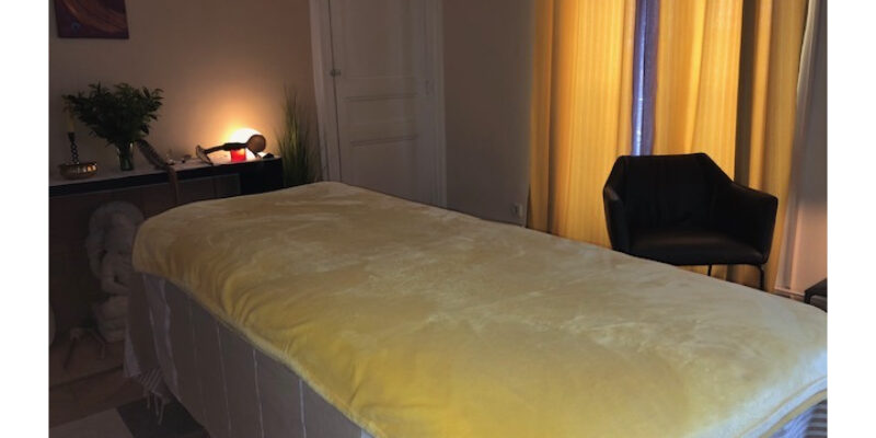 Massage holistique intuitif by Doma