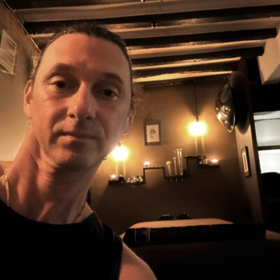 Tantric massage in central Paris