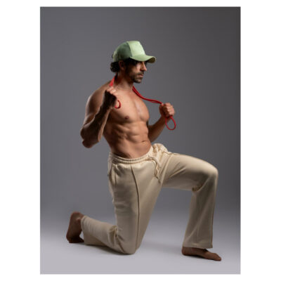 Coach sportif professeur de yoga masseur ayurvédique