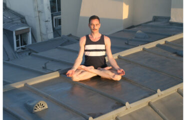 Yoga with Julien in Barcelona