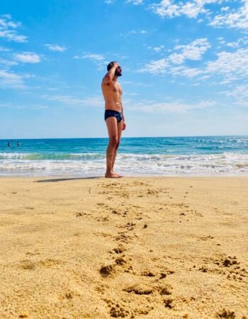 Najem Paris spécialiste du massage naturiste californien trantrique