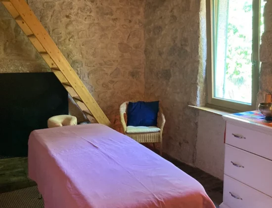 AYAM Le Garçon Masseur