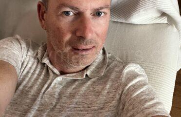 Massage gay naturiste relaxant Paris xxeme Gambetta > Stephane